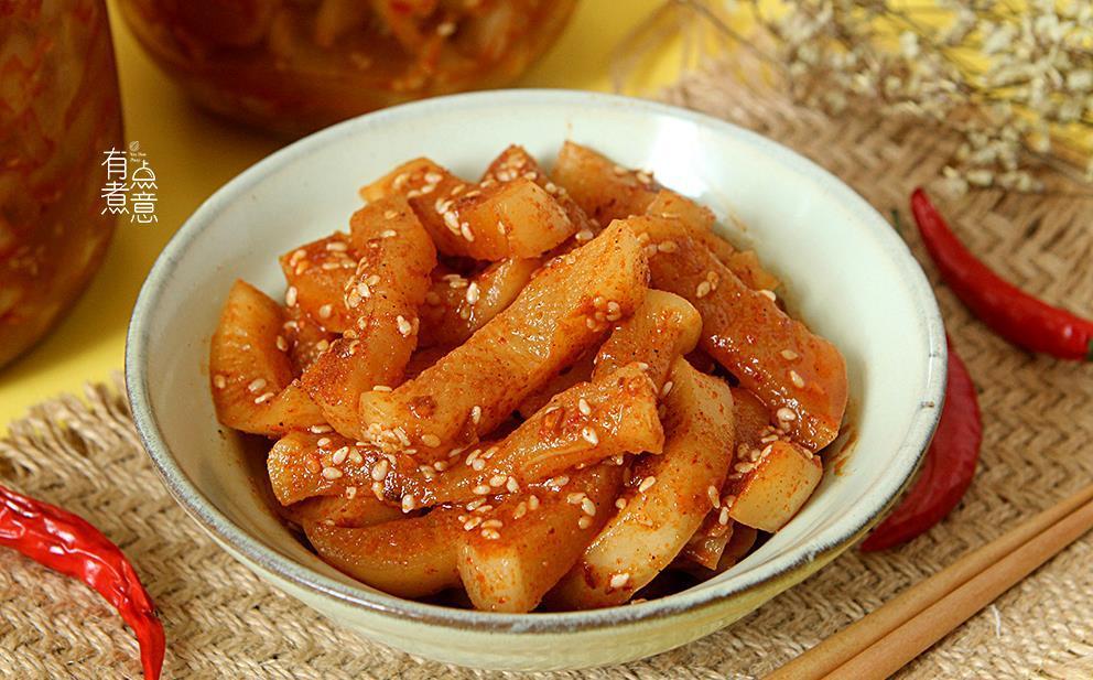 腌萝卜|消食这菜最在行,夏天我家要吃掉几十斤,脆爽又解腻,给肉都不换