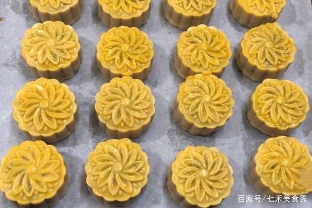 做法|临近中秋,五仁月饼的做法和步骤都在这里,好吃不腻,越嚼越香