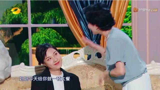  妈妈说|《笑起来真好看》：娄艺潇没让我笑出来，却让我哭出了声