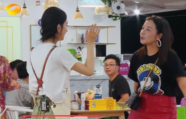  顾客|黄晓明是中餐厅最糟糕的店长？女顾客对赵丽颖说的这番话真相了