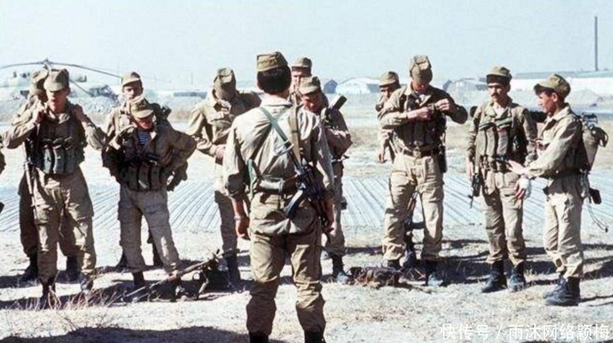 总统|苏联为拉拢阿富汗派大使前去游说，却遭杀害，苏军受命灭总统全家