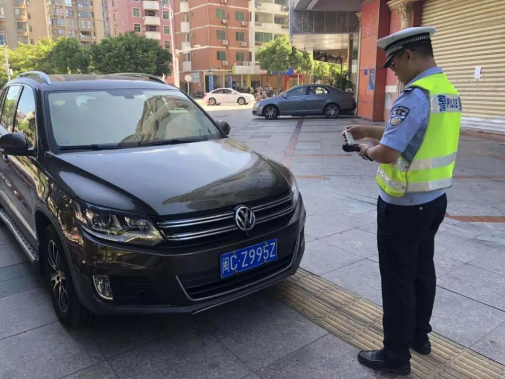 违停车辆|地毯式整治！泉港这些车辆被曝光