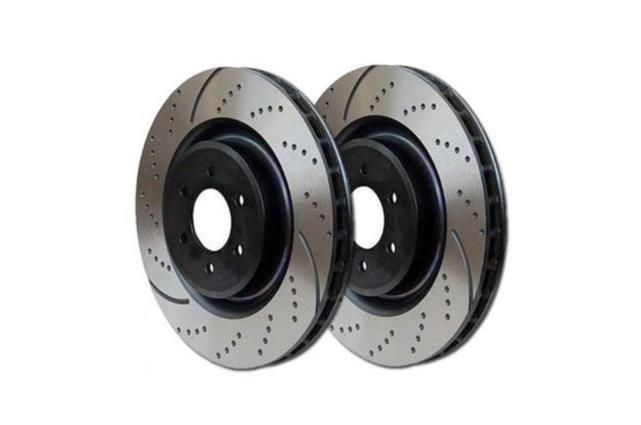  打孔|家用车为啥不用打孔刹车盘？为啥不把卡钳露出来？