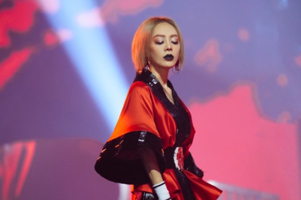  成团|原创宁静被曝因万茜不想参加团综，官博一周没声音，刚成团就要黄？