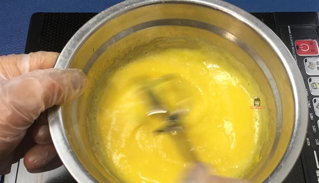  冰激凌|天气越来越热了，在家学做冰激凌，冰丝顺滑，100％成功