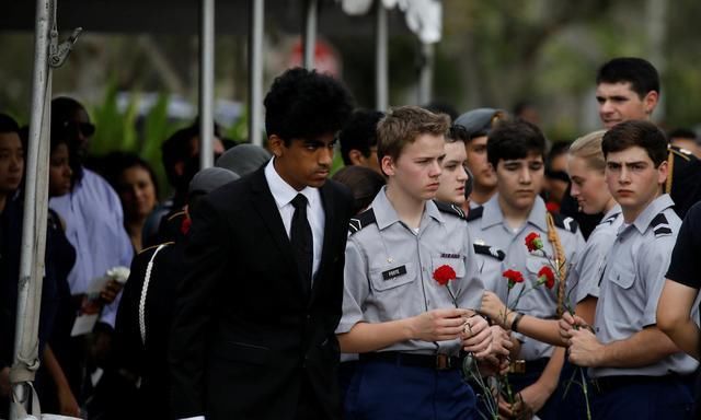 秩序就|法德出手后，美步枪协会被逼解散