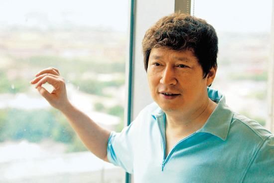  美国|李春平：娶大38岁美国干妈，同居13年继承百亿遗产，67岁患上老年痴呆