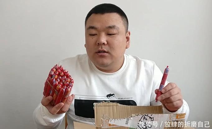 火腿肠|拼多多两毛一根火腿肠,与超市火腿肠对比后,网友拼多多良心了!