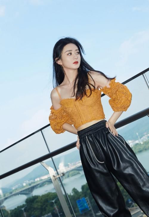  砍价|《中餐厅》首播：赵丽颖4毛钱也要砍价，居家生活的样子过于真实