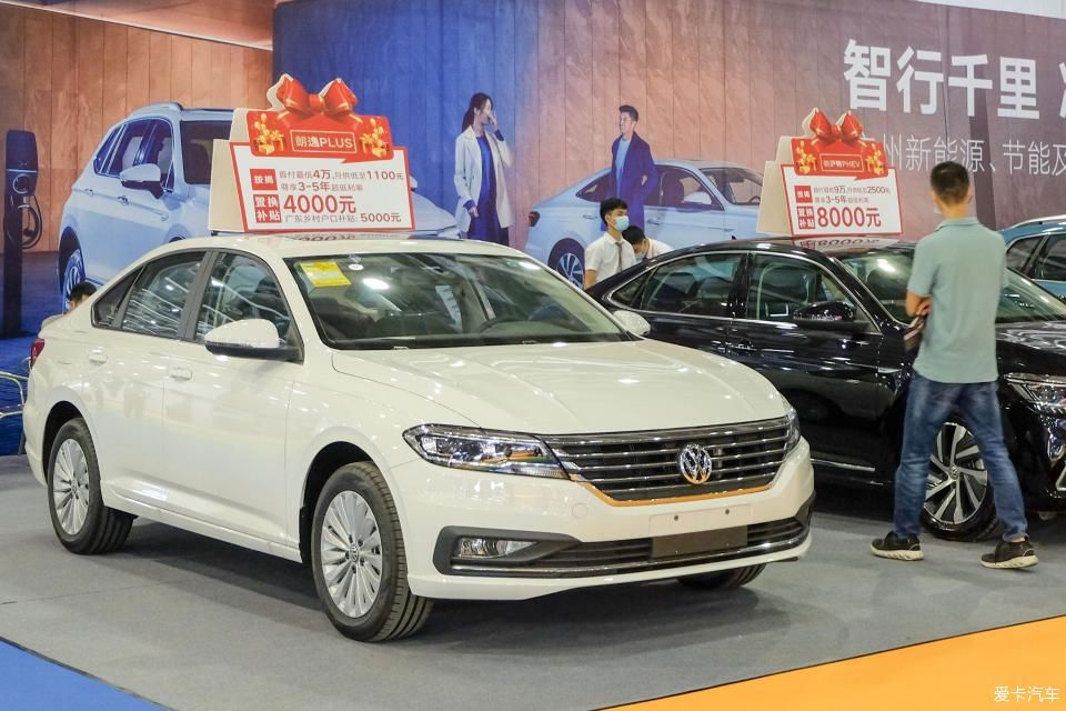  小姐姐|广州车展回顾，车展虽小，车模不少