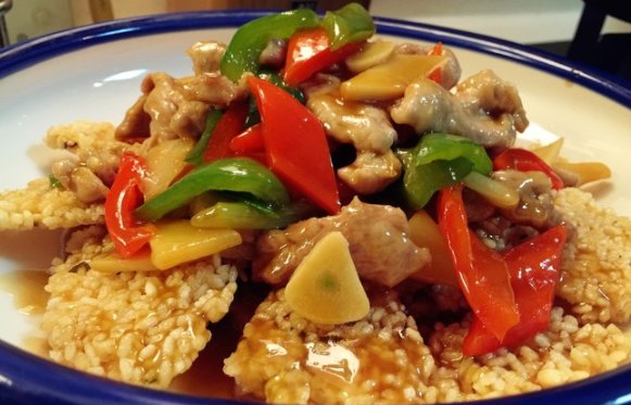  开胃|越吃越开胃的锅巴肉片，酸甜肉片配锅巴，米饭一碗接一碗