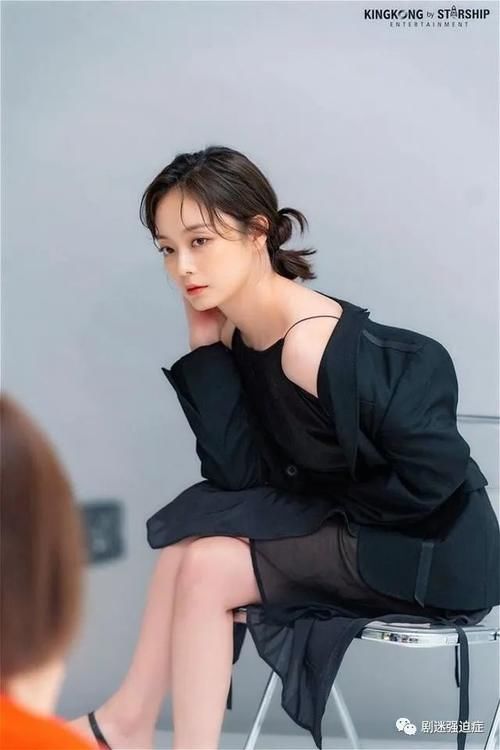  展现|全昭旻展现与《Running Man》完全相反的外貌