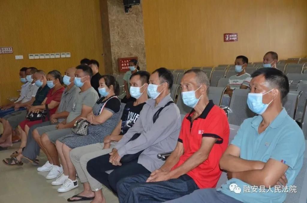 受审|这种钱也敢骗！合谋诈骗扶贫补助款，融安12名建档立卡贫困户受审