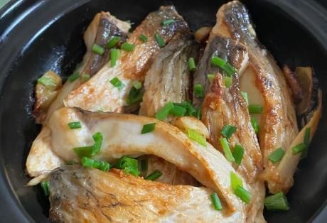 一滴水|我家草鱼从不水煮,这做法不加一滴水,鲜嫩无腥味,家人特爱吃