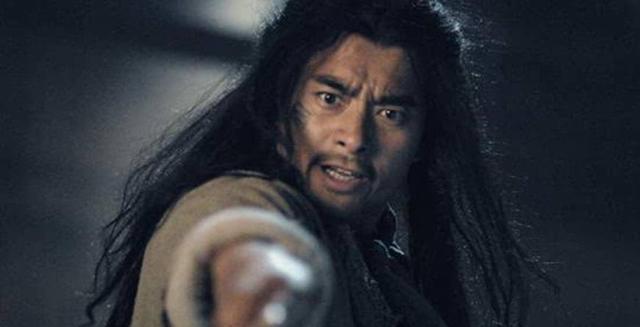  差点|宋江曾经因为一件事，差点杀了武松，幸亏鲁智深出言相救