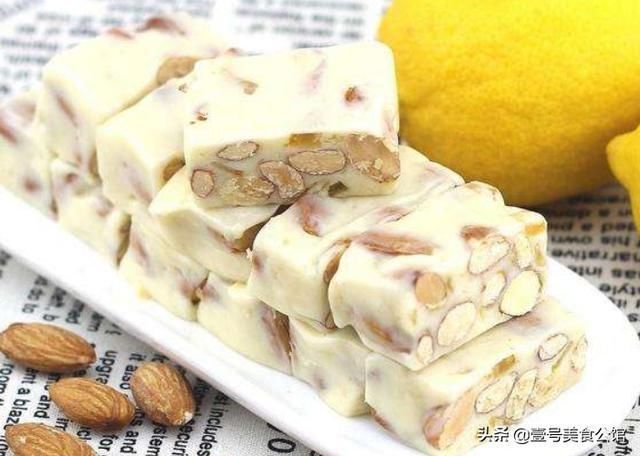 小火慢慢|牛扎糖这样做太简单,甜香味美,营养好吃,满满儿时的回忆