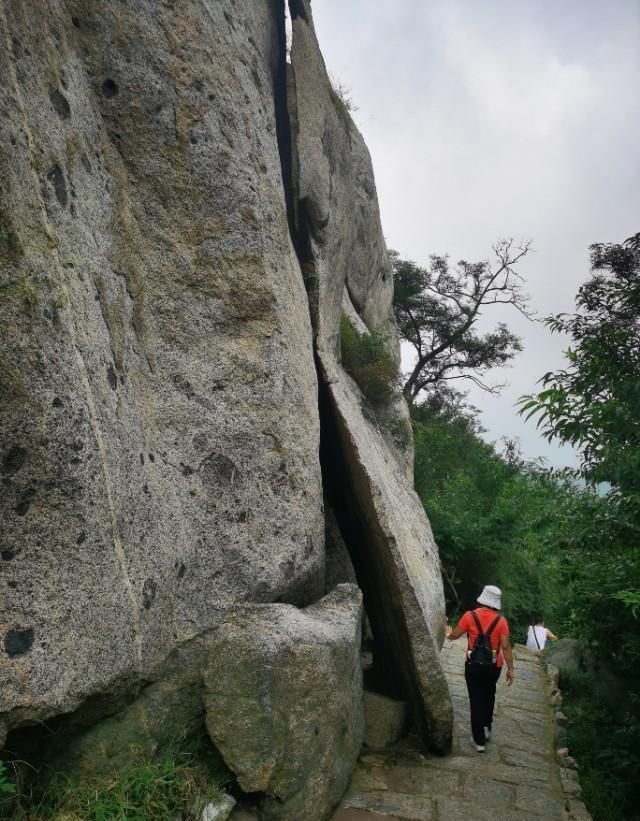  异石|中国镇山之首，十六位皇帝登临，奇峰异石飞瀑，沂山游玩全攻略