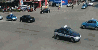 交通|交通GIF动图:什么叫鬼探头,到底有多危险