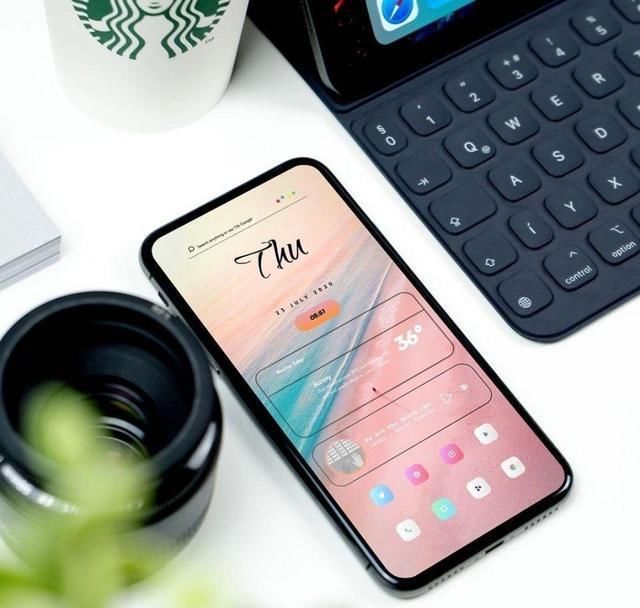  iPhone|若iPhone无刘海真全面屏，售价一万，有多少果粉会买单？