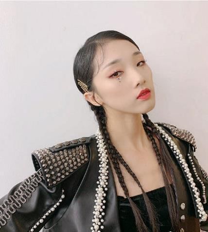  般的|凤凰传奇名存实亡？玲花老公一边蛮欺少女，一边拆散神话般的组合