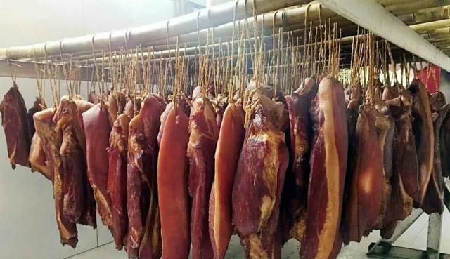 特别|腌腊肉只会放盐?这样东西不要少,放再久都没事吃着还特别香