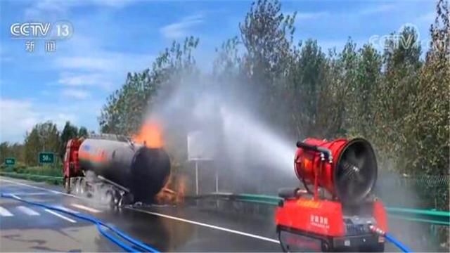  六叶|恢复通行！沪陕高速安徽合六叶段危化品车追尾起火致2人死亡