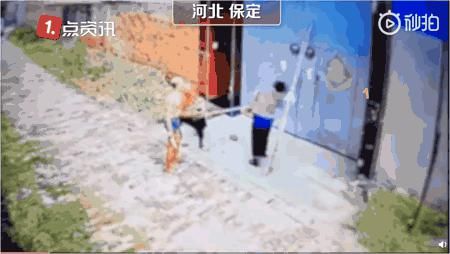  女儿|老板家属持铁锹暴打员工母亲和女儿！视频画面拍下过程！附详情！