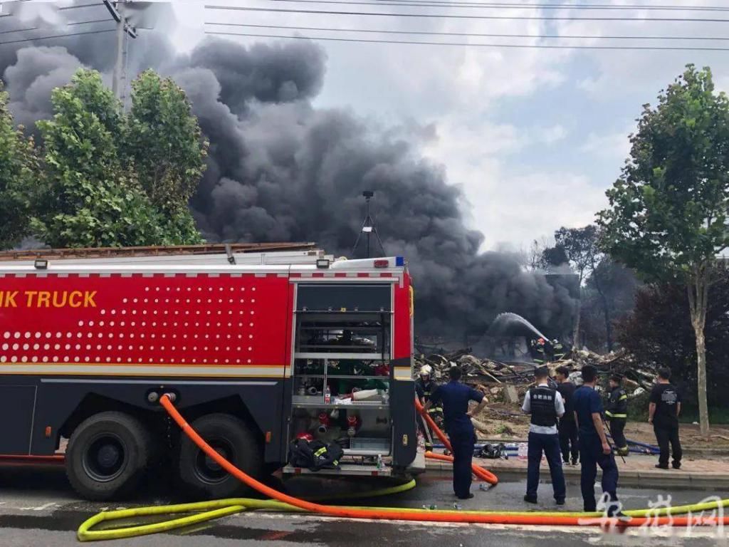 消防|暮鼓晨钟 | 工厂突发大火浓烟滚滚，企业这四项防火措施不能省