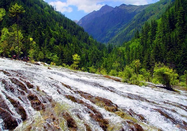  九寨沟|四川旅游：人间仙境九寨沟（图）