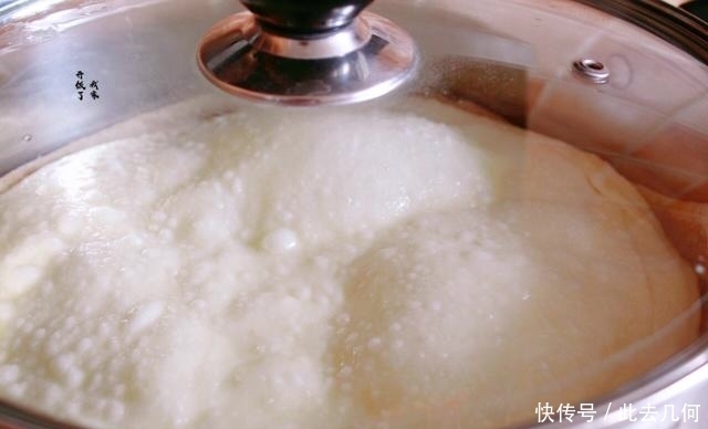 春饼|这饼一锅可出16张,比纸还透亮,柔软筋道,卷啥都好吃,简单易学