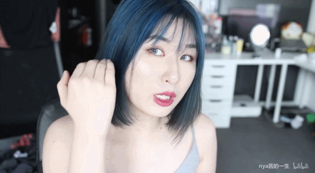  发色|别乱染发了！今夏流行这个神仙发色，洋气又显白