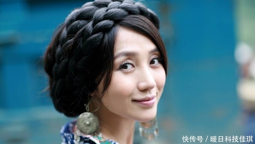  经纪人|阿朵参加《乘风破浪的姐姐》偏离初衷气坏经纪人，却最有观众缘