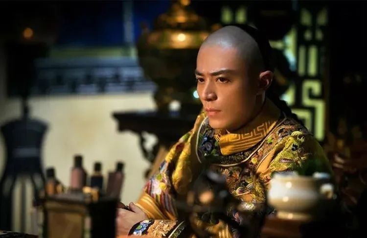 皇子|乾隆本来儿子就少,为什么还要把其中两个皇子过继给别人?