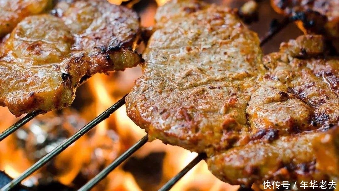 老板|“吃烧烤的人”为什么少了?其实不用老板说,大家心里也明白