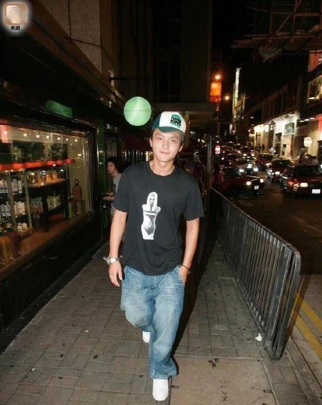 当红|TVB当红小生出车祸送入医院!传身有酒气拒绝做测试