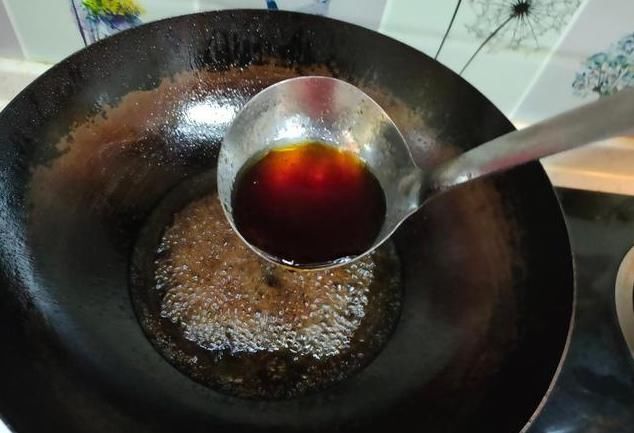 满满|入秋贴秋膘,试试这道菜,口感软糯、胶原蛋白满满,对皮肤好