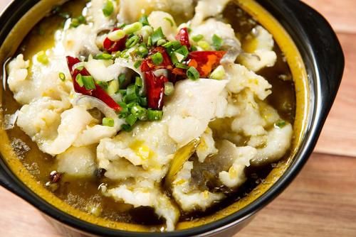 接下来|可以说是鱼腥的死对头,在炖鱼的时候,也就是鱼肉最便宜了,人人都可以吃得起