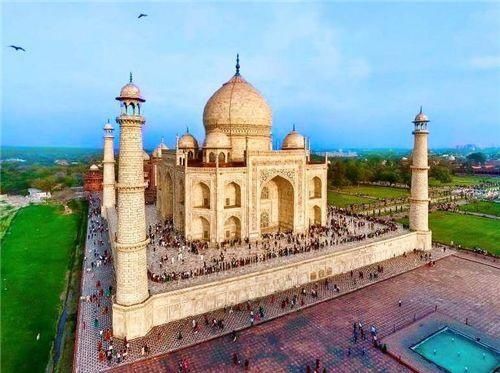  活成|印度最能生的皇后：18年生下14胎，一生被独宠，活成爱的模样