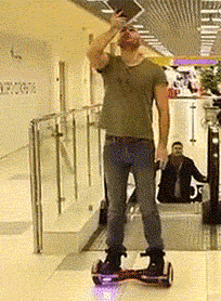 GIF|搞笑GIF：哈哈，被别人看到尴尬了吧？