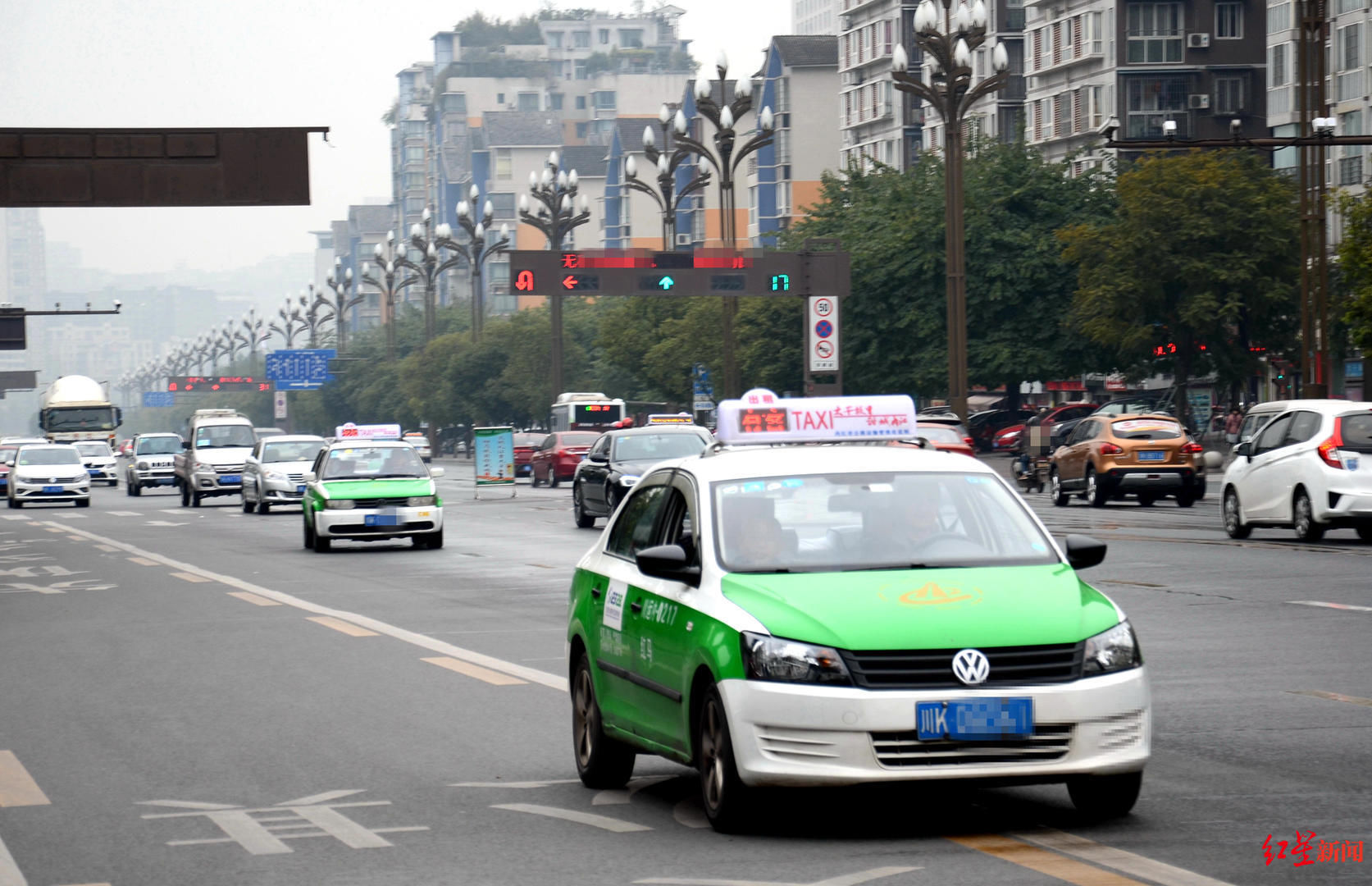 微信支付|打表16.7元被收17元，手机支付遭四舍五入 运管：出租车应据实收费