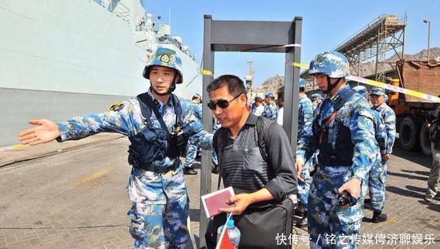 公民|571名中国公民安全撤离，警示牌一句话无人敢动，美国人羡慕不已