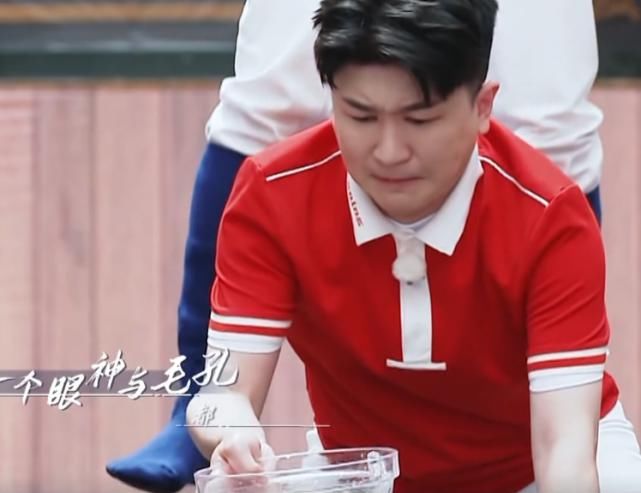  到张大大|张大大端水立“坚强人设”，谁注意身后baby的表情，都懒得装