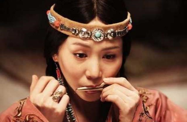 乞颜部|放羊女救了一人,此人说“我成功一定娶你”,放羊女结果真成皇后