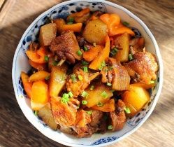  做法|黄焖鸡最简单的家常做法，教程简单方便，出锅美味至极！