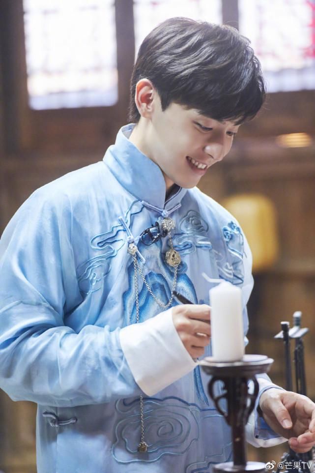  赵薇|邓伦、赵薇、杨幂、Angelababy、赵丽颖、李沁、虞书欣