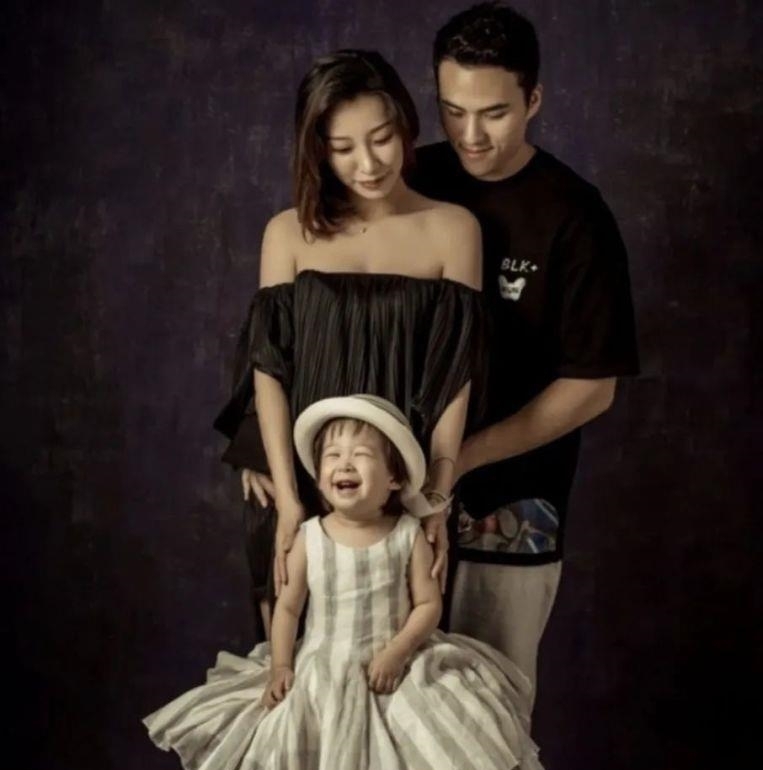  战火|赌王离世后，家族战火不断！何猷启齐娇离婚原因竟与何猷君有关？