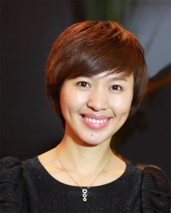  国脸|16岁丧父，央视临时工晋升国脸，欧阳夏丹陪伴《新闻联播》9年