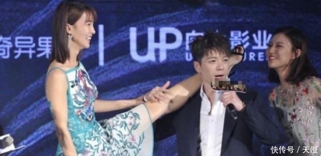无时无刻|《浪姐》总决赛开启,金晨空中一字马上热搜,真是无时无刻不劈腿