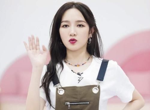  李斯丹妮|最新冲浪榜：宁静团落后，《大碗宽面》不是第一，孟佳有望出道