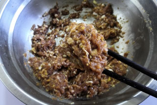  大白菜|立秋后吃包子，这馅是首选，清香肠胃舒服，比大白菜茴香的好吃